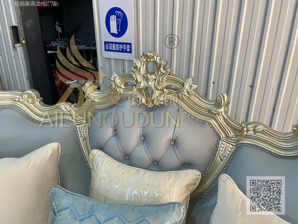 环抱花金属漆灰