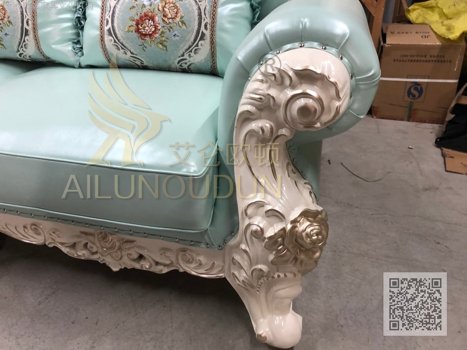 皇冠转角珠光白浅蓝