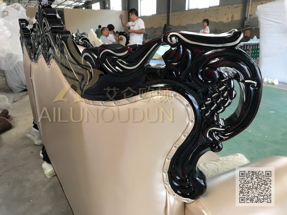 小百财黑檀香槟