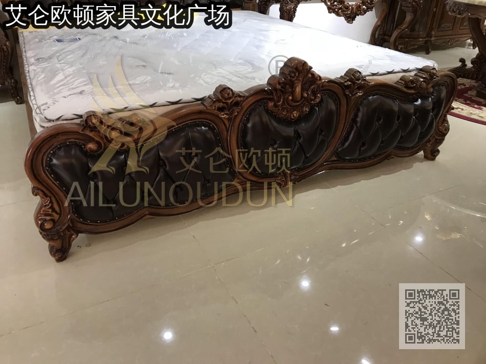 桃心床古典深咖实木床