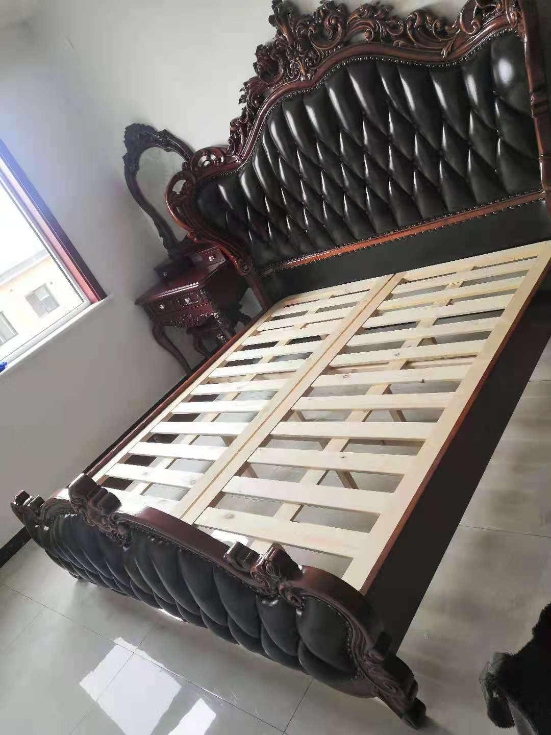 新乐市 欧式雕花卧室家具落地效果